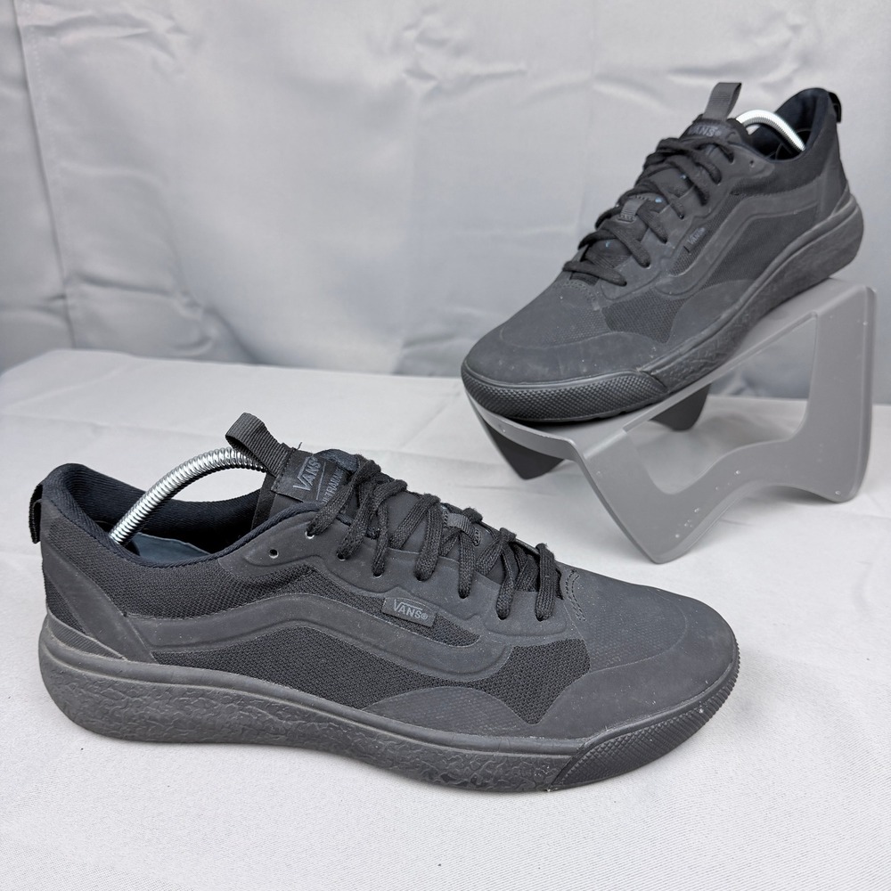 Vans UltraRange EXO Triple Black Sneakers 721356 Mens 10.5 Womens 12.0 Low Top